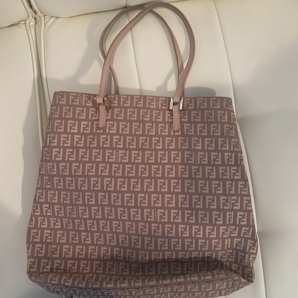 Fendi tote - Picture 6 of 13